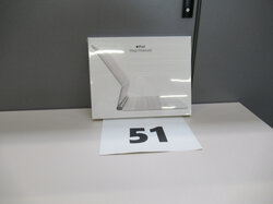 Nr._051_Apple_i_Pad__Magic_Key_Board__neu__Mindestgebot_180_Euro_01.JPG