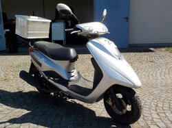 Nr._024_02_Roller_Yamaha_Vity.JPG