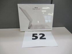 Nr._052_Apple_i_Pad_Key_Board__neu__Mindestgebot__180_Euro_01.JPG