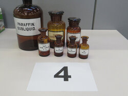Nr._004__7_Apotheker_Flaschen__Mindestgebot_7_Euro_01.JPG