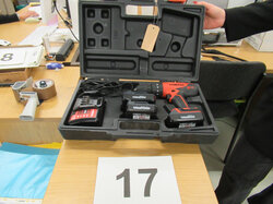 Nr._017_1_Bohrschrauber_im_Koffer_Maktec_20_Euro_01.JPG