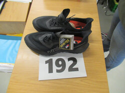  Nr.192_ein_Paar_Sportschuhe_GR._44_01.JPG