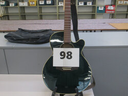Nr._098__1_Gitarre__Takamina__Forest_Green__gebraucht_mit_Tasche_Mindestgebot_100_Euro_01.JPG