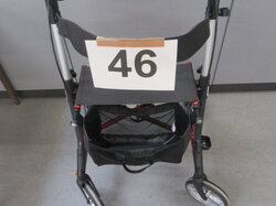 Nr._046__1_gebrauchter_Rollator__Mindestgebot_10_Euro_01.JPG