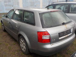 Nr._041_4_Audi_A4_8E_Avant.JPG