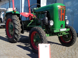 004_Ackerschlepper_Holder_B10_D_Baujahr_1956_Zoll_Auktion_ID_963078.JPG
