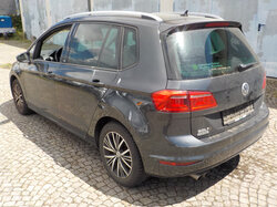 Nr._045_4_VW_Golf_Sportsvan_Allstar.JPG