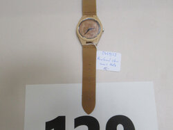 Nr._129__1_Herrenarmbanduhr_aus_Holz__Mindestgebot_15_Euro_01.JPG