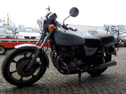  Nr._071_5_Motorrad_Kawasaki_KZ_650B_Mindestgebot_300_Euro.JPG