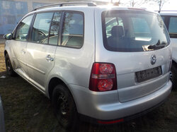 Nr._032_5_VW_Touran.JPG