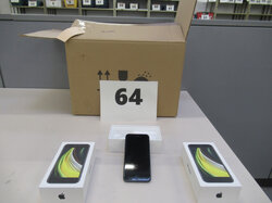 Nr._064__26_Apple_i_Phone_SE__64_GB__gebraucht__ohne_Ladekabel__Mindestgebot_400_Euro_01.JPG