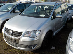 Nr._032_1_VW_Touran.JPG