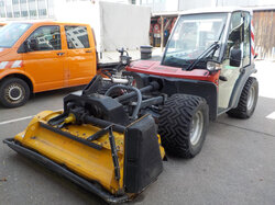 Nr._04_01_Metrac_Aebi_TT240_Mindestgebot_28.000_Euro.JPG