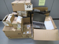 Nr._020__1_Palette___Notebooks__und_Zubehör__gebraucht__Mindestgebot_400_Euro_01.JPG