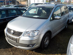 Nr._031_1_VW_Touran.JPG