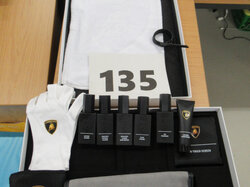  Nr._135_1_Lamborgini_Urus_Leder_Pflegeset_neu_120_Euro_01.JPG